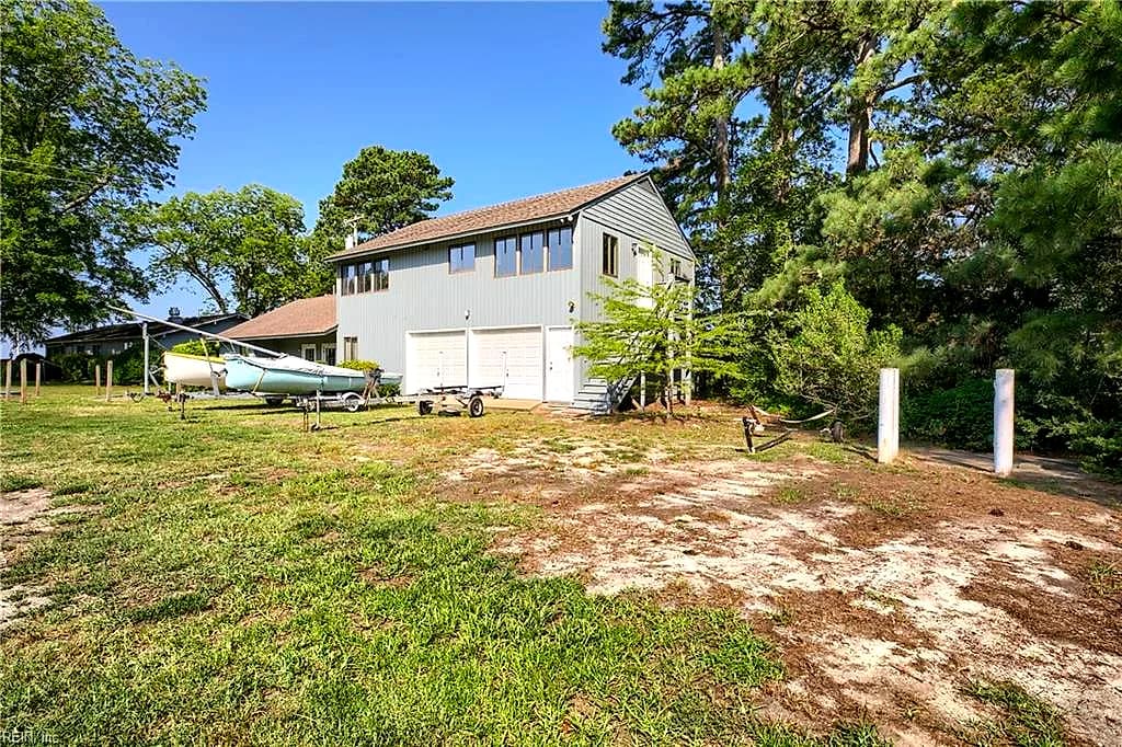 5992 Ware Point RD, GLOUCESTER VA 23061 - Main photo