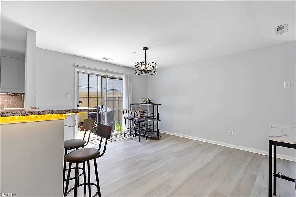 5041 Heathglen CIR, VIRGINIABEACH VA 23456 thumb 8