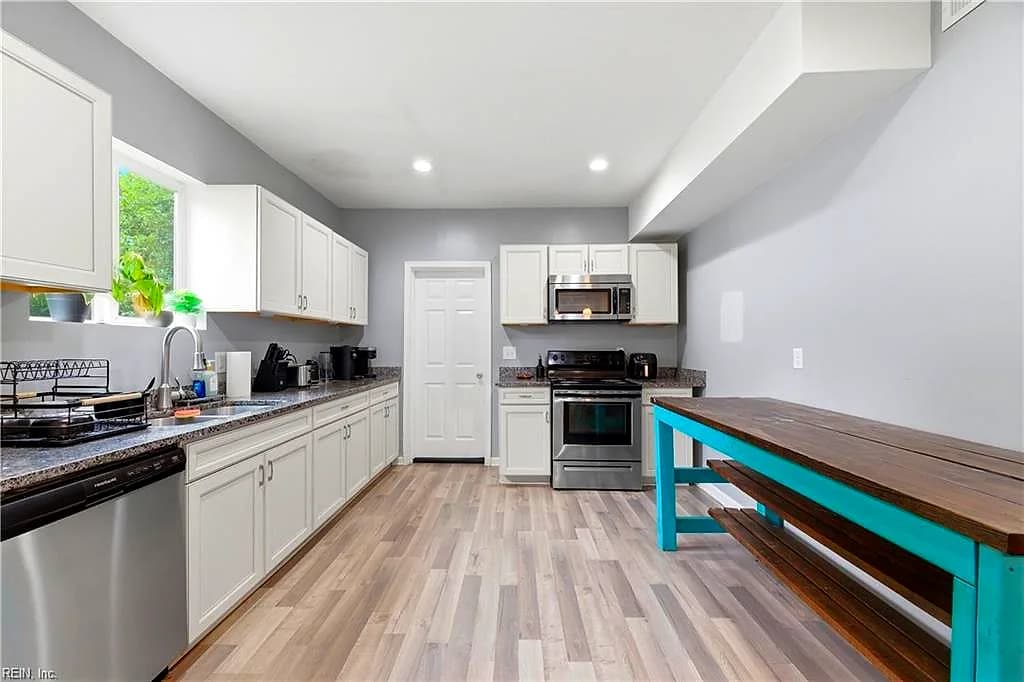 139 Locust AVE, HAMPTON VA 23661 thumb 7