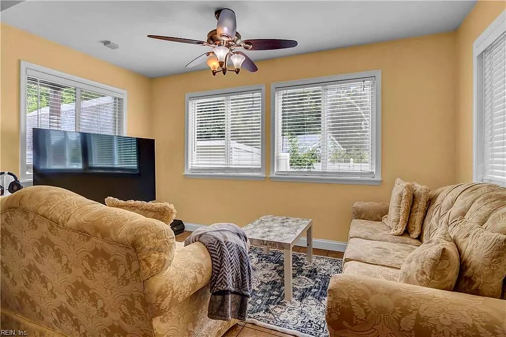 1027 Winward RD, NORFOLK VA 23513 thumb 11