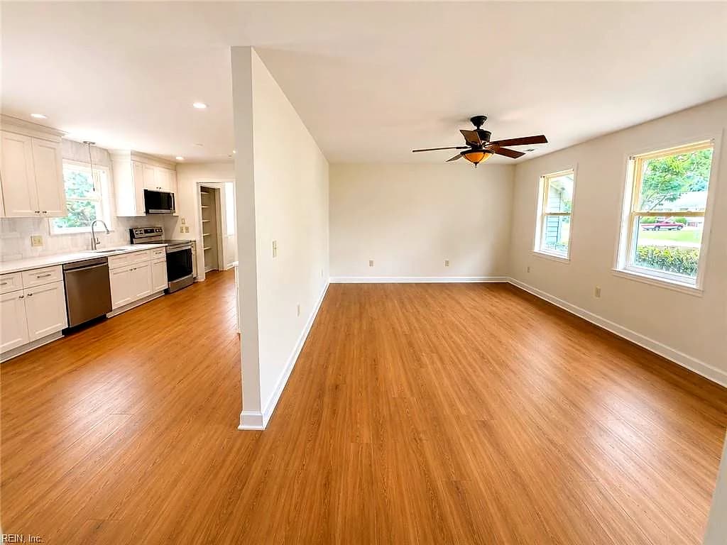 102 Troy DR, ELIZABETHCITY NC 27909 - Photo 4