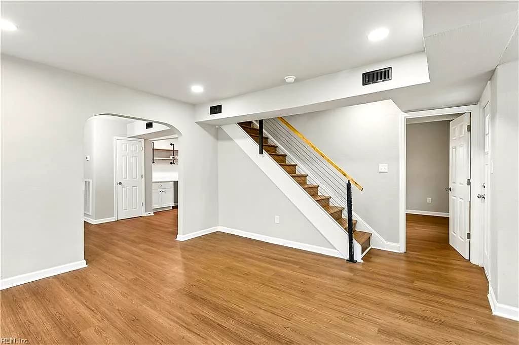 924 Ivy AVE, NEWPORTNEWS VA 23607 thumb 6