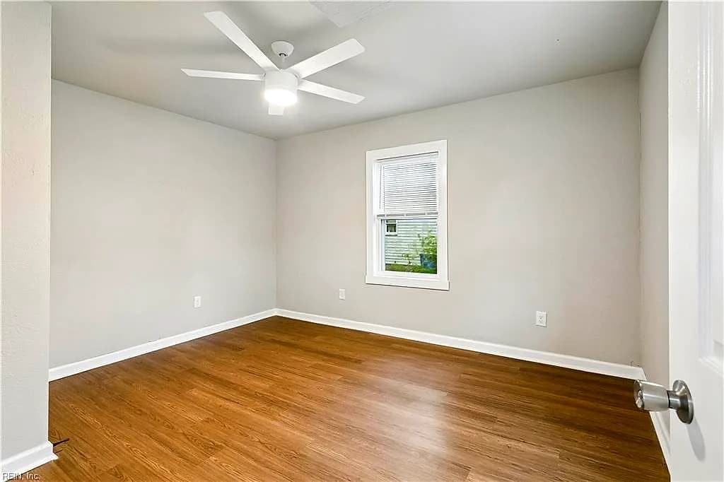 924 Ivy AVE, NEWPORTNEWS VA 23607 thumb 9