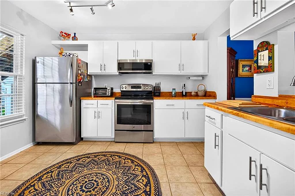 2104 Retreat CT, VIRGINIABEACH VA 23454 thumb 10