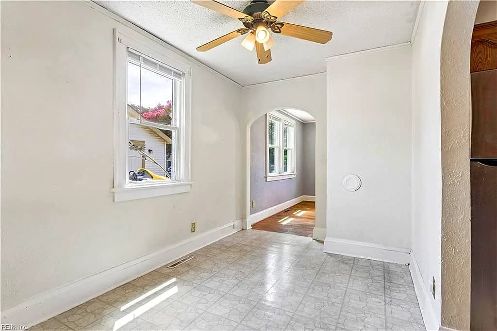 436 Woodford ST, NORFOLK VA 23503 thumb 11