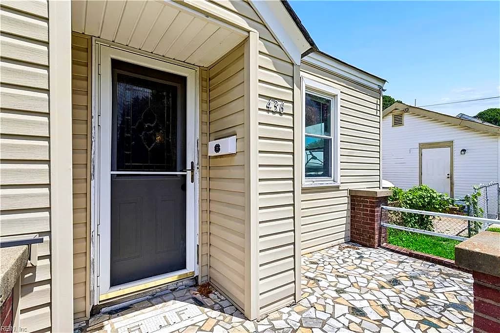 436 Woodford ST, NORFOLK VA 23503 - Photo 4
