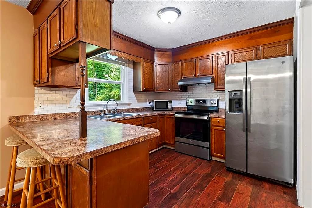 4504 Aberdeen DR, GLOUCESTER VA 23061 thumb 8