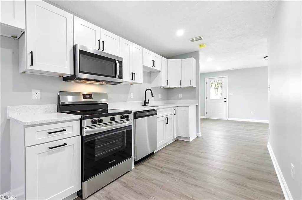 1418 Victoria BLVD, HAMPTON VA 23661 thumb 11