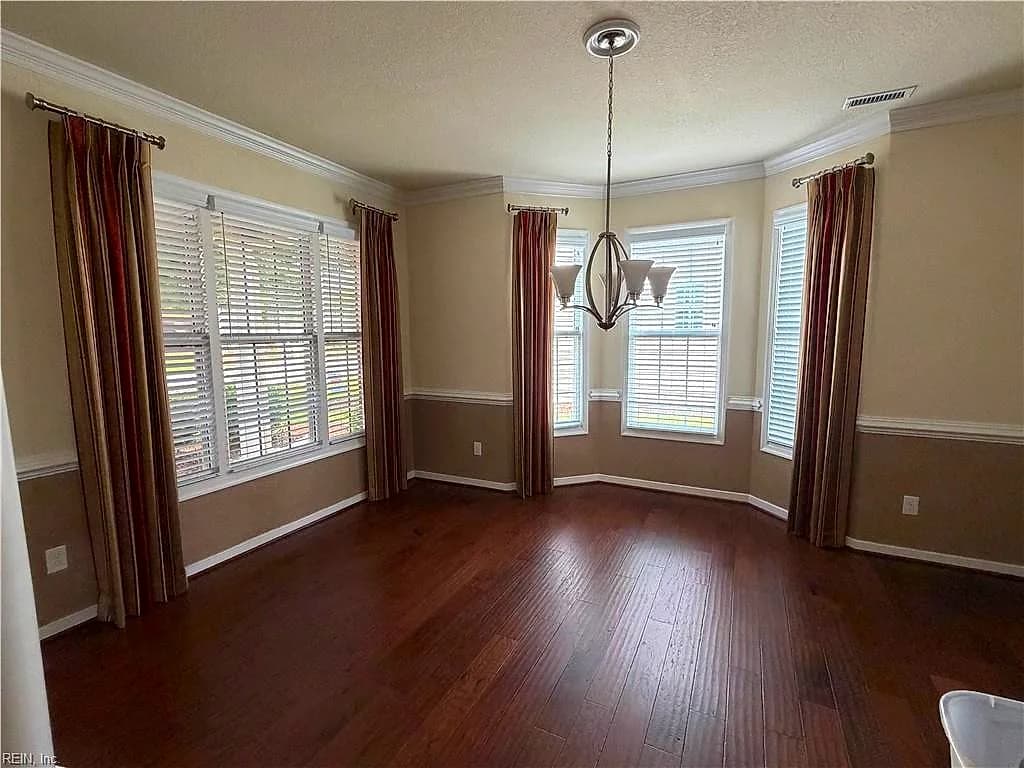 526 Strathmore LN, CHESAPEAKE VA 23322 - Photo 3