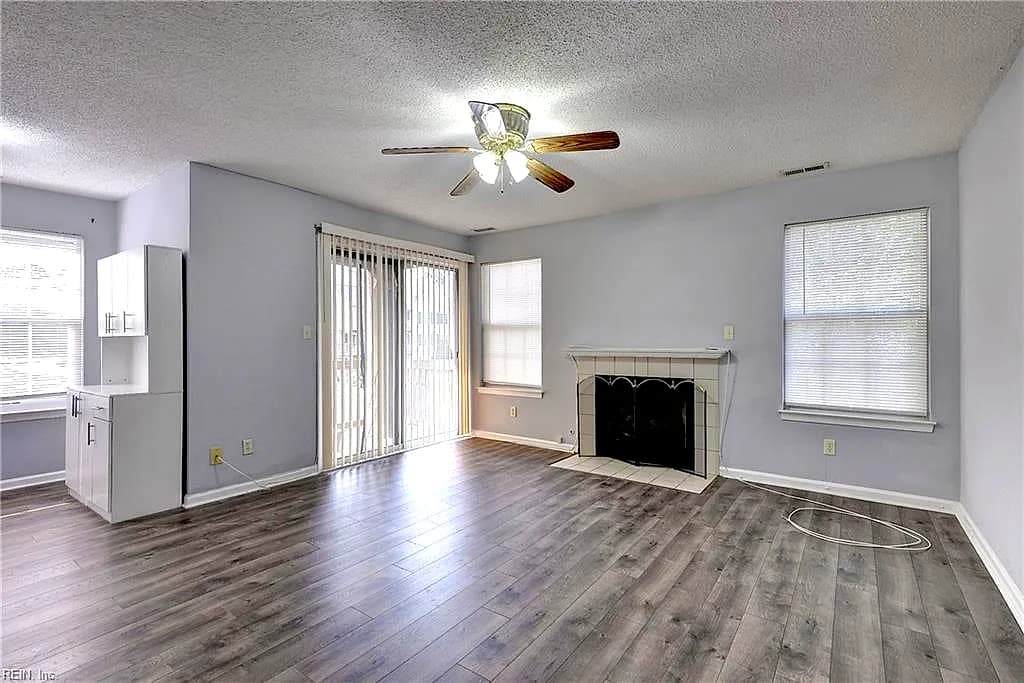 12928 Daybreak CIR, NEWPORTNEWS VA 23602 thumb 6