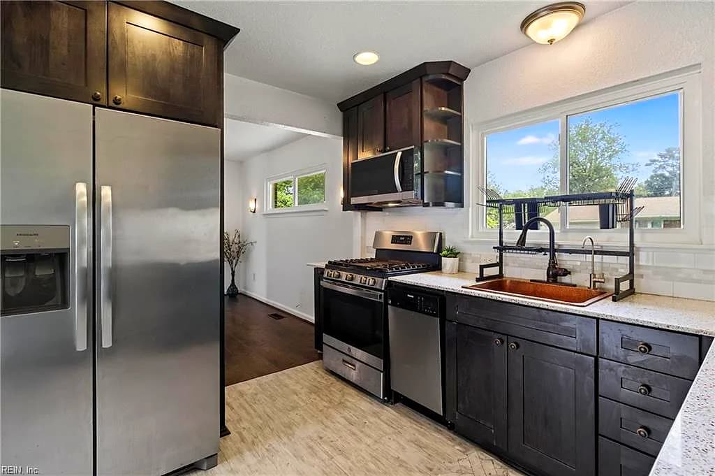 2924 Dominion AVE, NORFOLK VA 23518 thumb 11