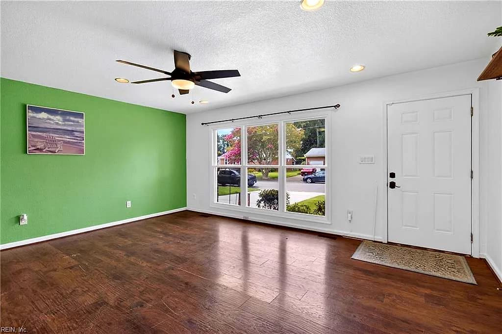 2924 Dominion AVE, NORFOLK VA 23518 thumb 6