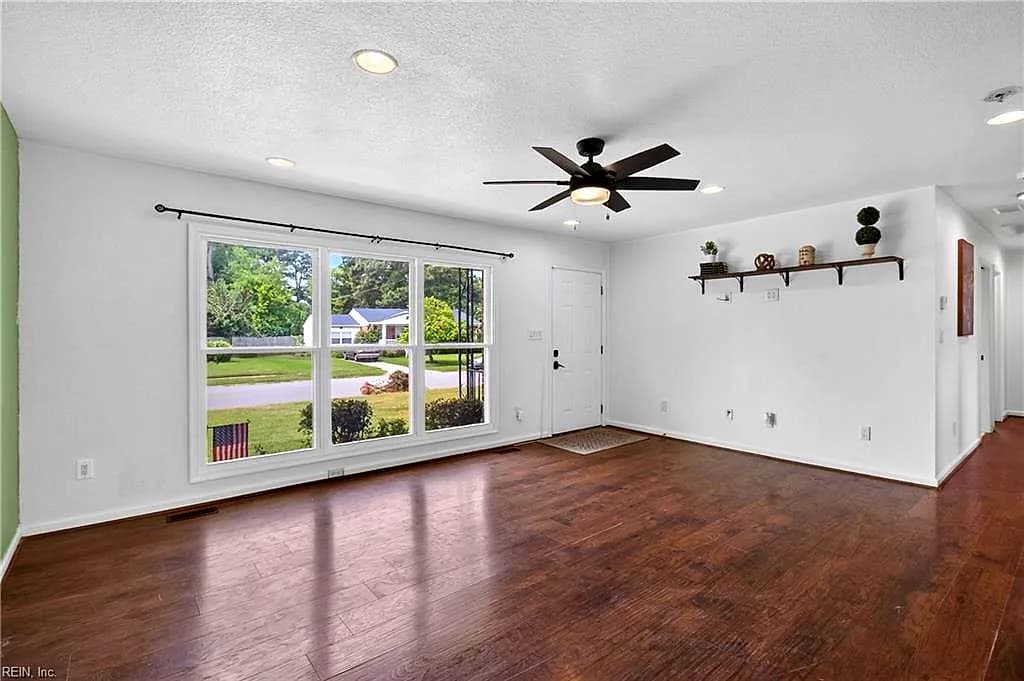 2924 Dominion AVE, NORFOLK VA 23518 thumb 7