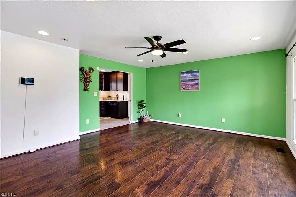 2924 Dominion AVE, NORFOLK VA 23518 thumb 8