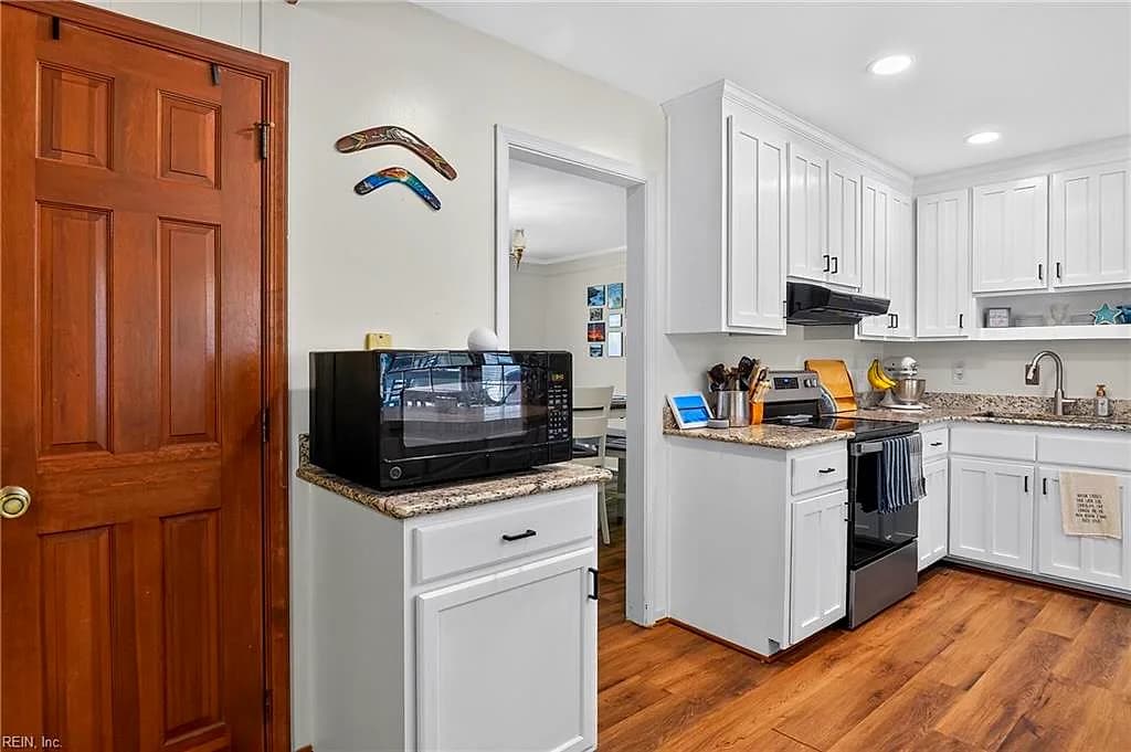 9 Willis CT, POQUOSON VA 23662 thumb 8