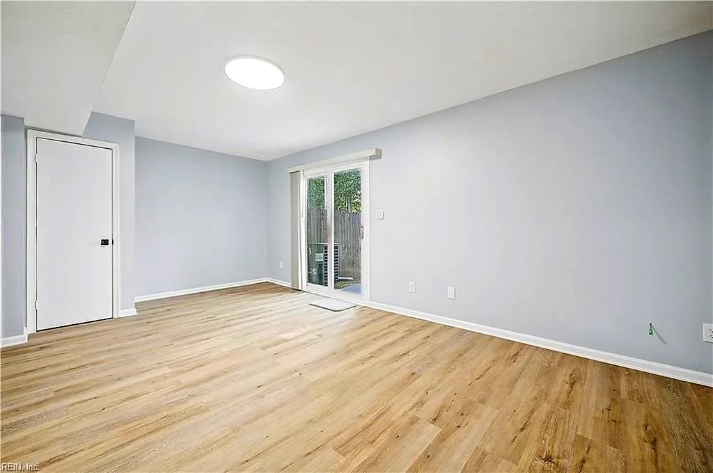 300 Witness LN #B, NEWPORTNEWS VA 23608 thumb 8