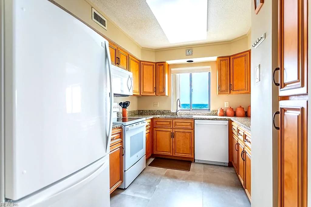 7501 River RD #14A, NEWPORTNEWS VA 23607 thumb 7