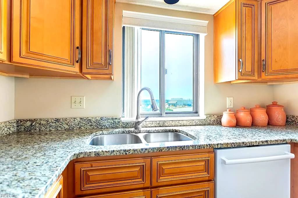 7501 River RD #14A, NEWPORTNEWS VA 23607 thumb 8