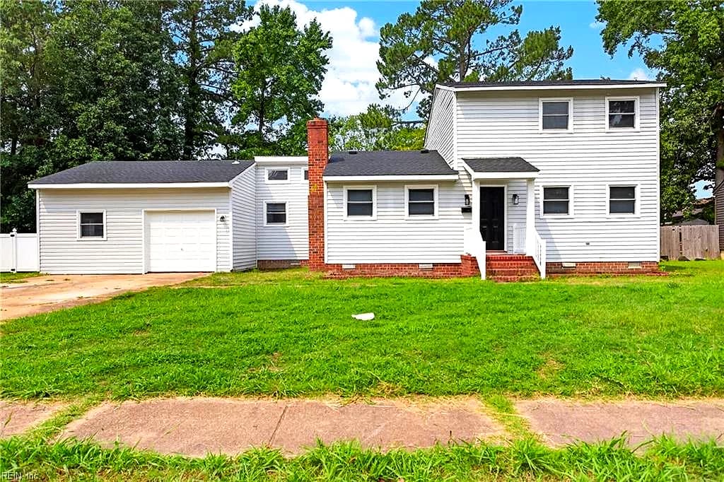212 Woodbury Forrest DR, HAMPTON VA 23666 - Photo 2