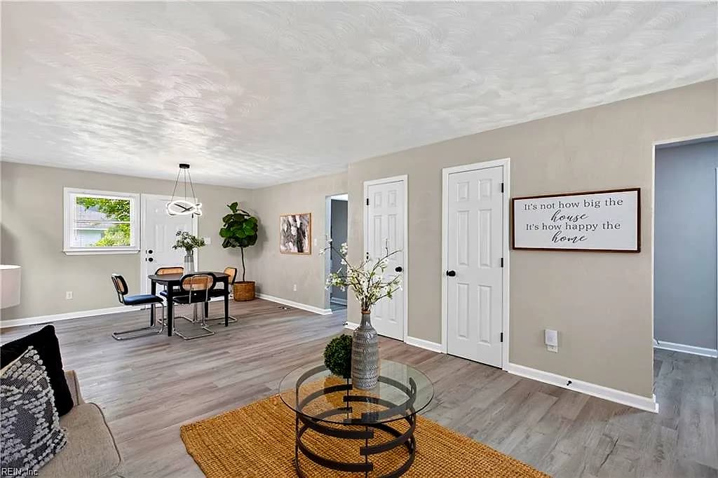 212 Woodbury Forrest DR, HAMPTON VA 23666 thumb 8