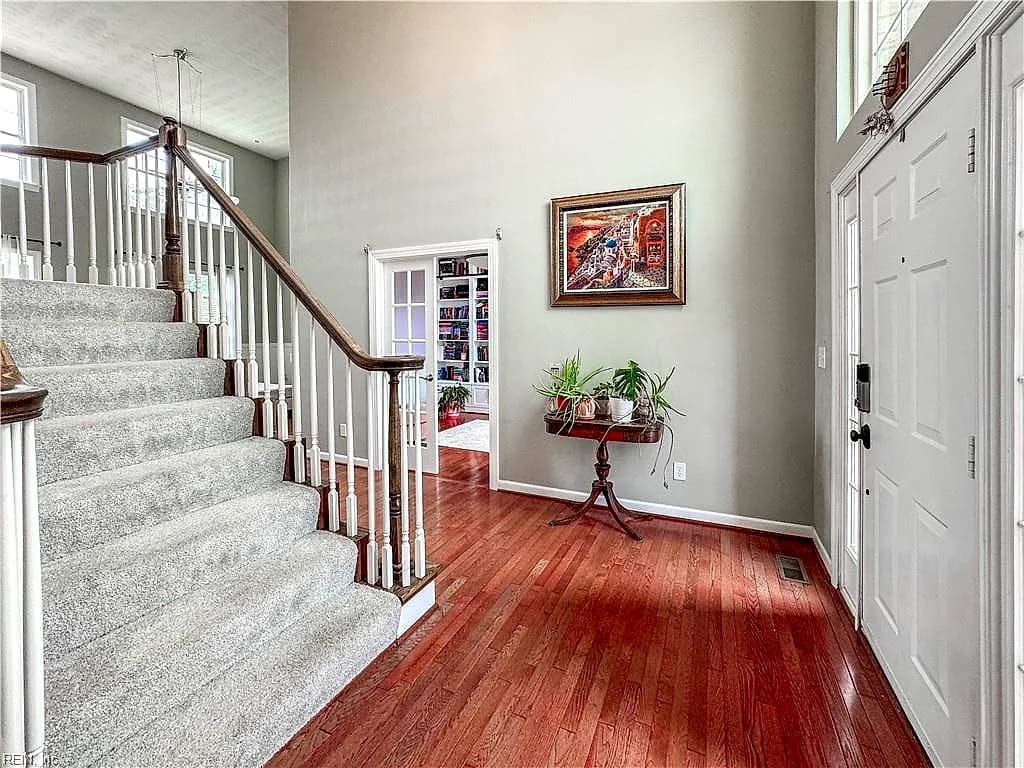 208 Leicester CT, CHESAPEAKE VA 23322 thumb 8