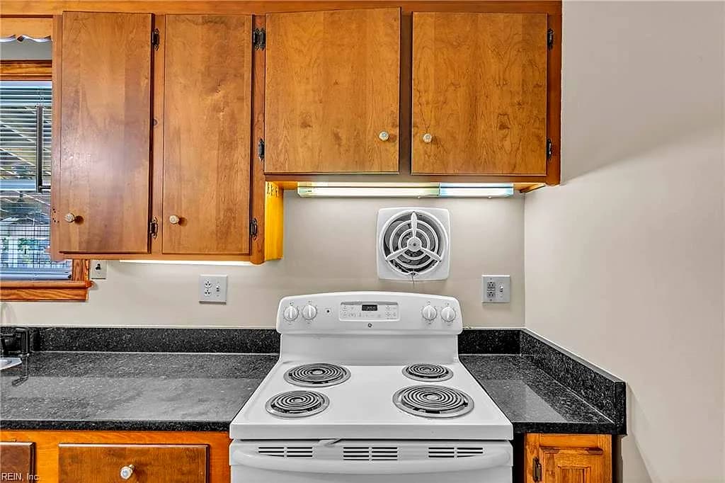 2446 Woolsey ST, NORFOLK VA 23513 thumb 12