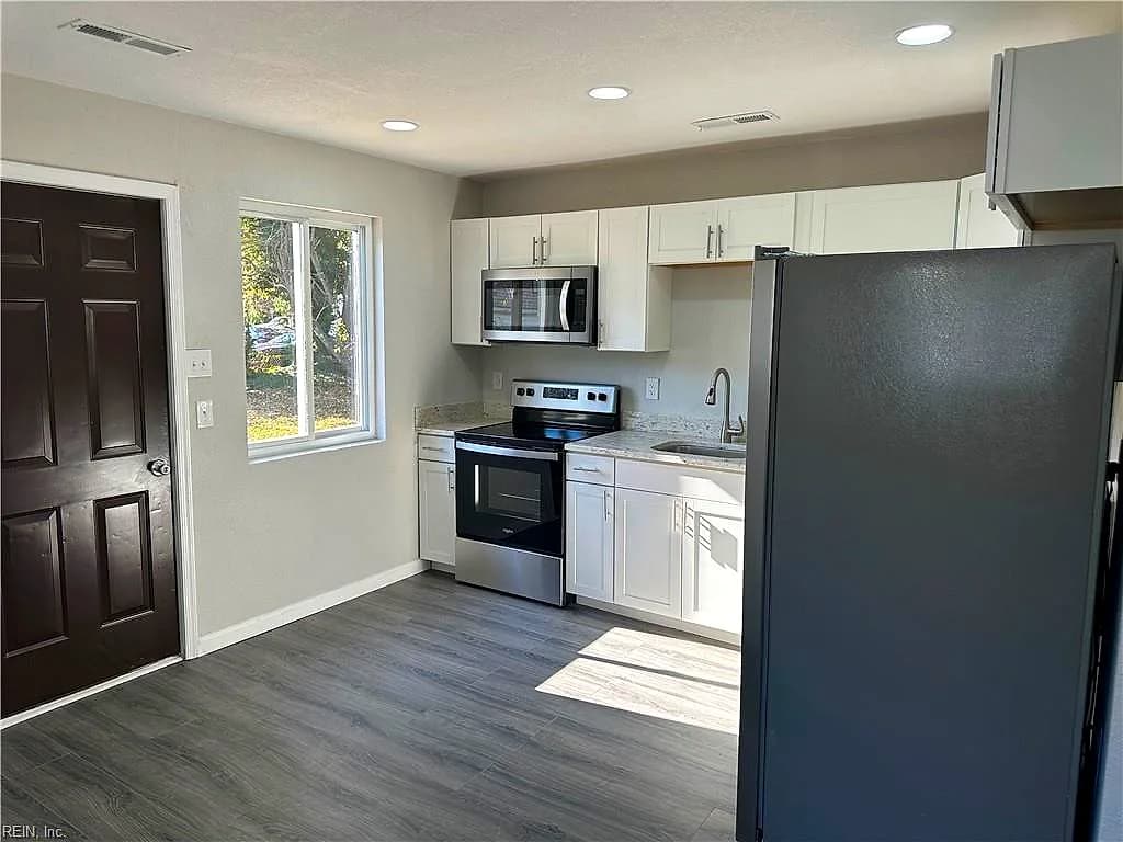 1265 W 40th ST, NORFOLK VA 23508 thumb 9