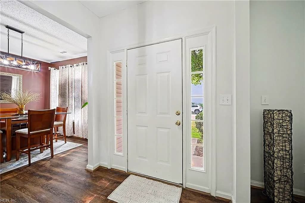 2016 Sunset Maple LN, CHESAPEAKE VA 23323 thumb 6