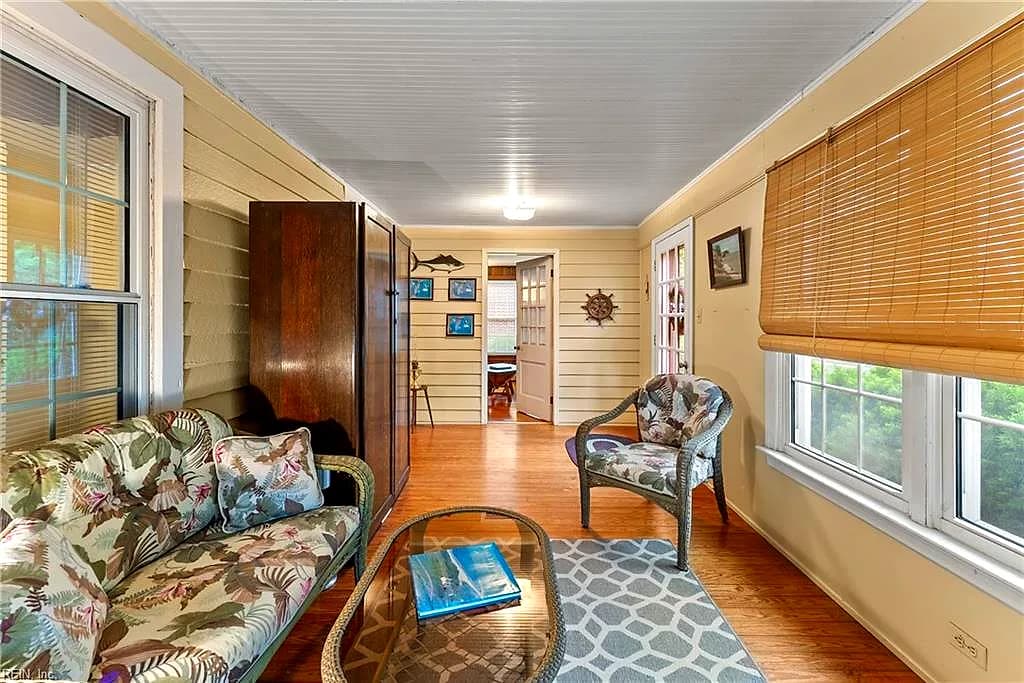 21 Main ST, WACHAPREAGUE VA 23480 thumb 10