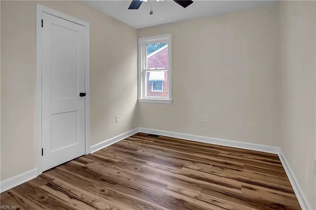 48 W Colin DR, PORTSMOUTH VA 23701 thumb 9