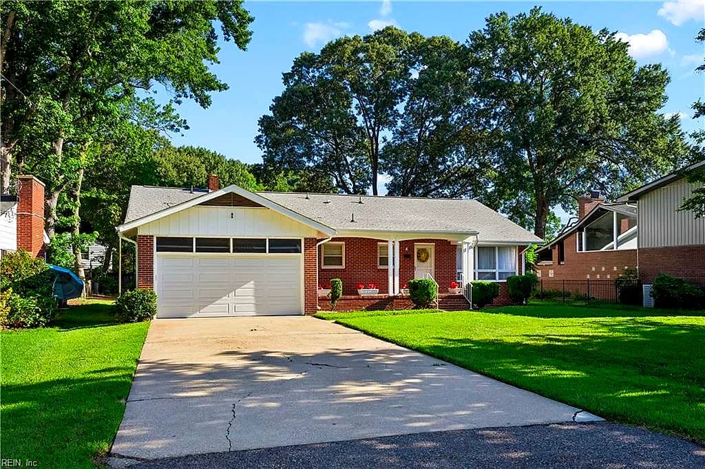 4 Mimosa CRES, HAMPTON VA 23661 - Photo 3