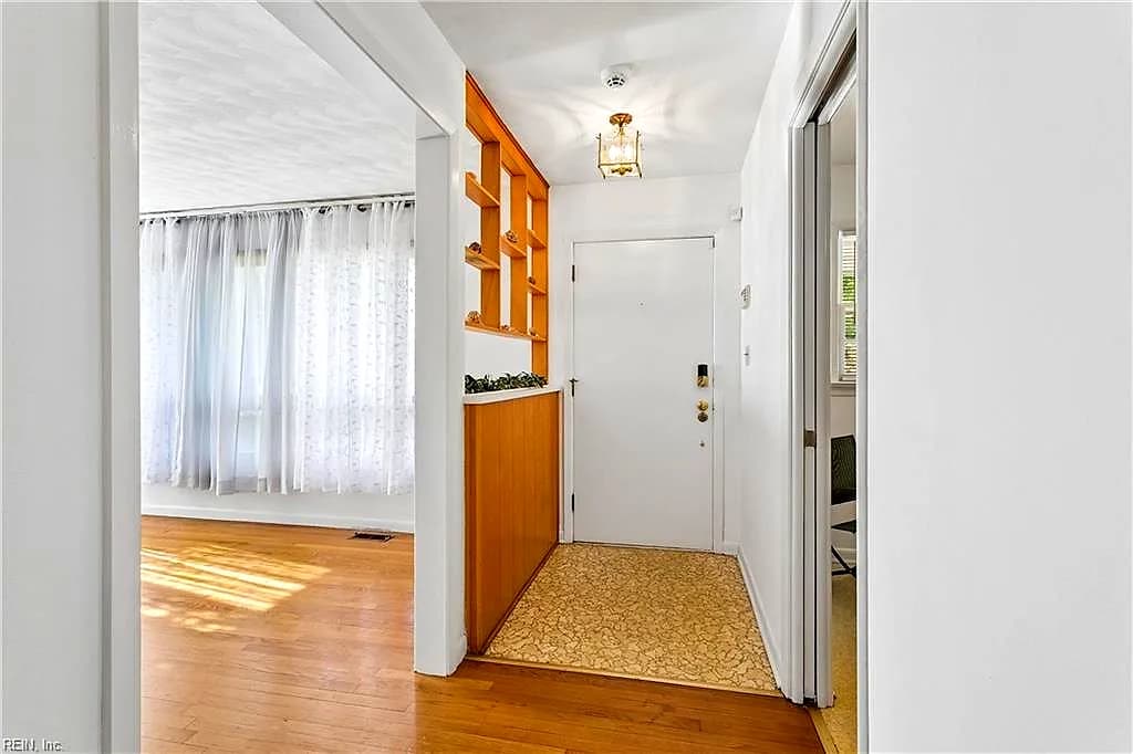 4 Mimosa CRES, HAMPTON VA 23661 thumb 9