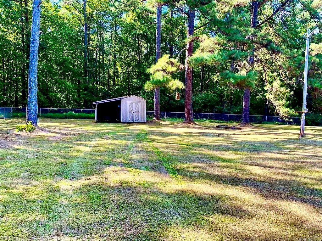 11964 Brittles Mill RD, WAKEFIELD VA 23888 thumb 8