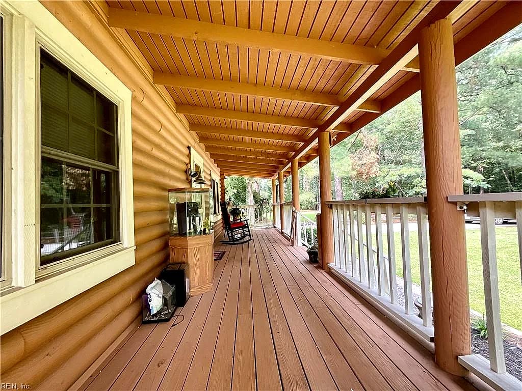 187 Launch Landing RD, MOYOCK NC 27958 - Photo 4
