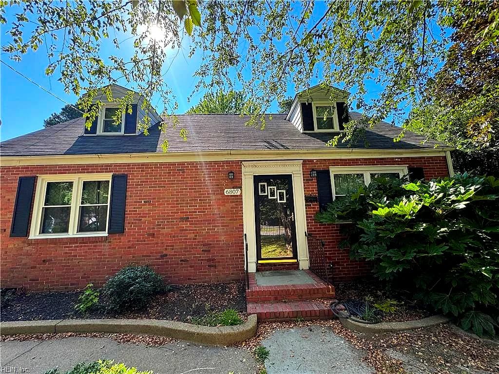 6807 GRANBY ST, NORFOLK VA 23505 - Main photo