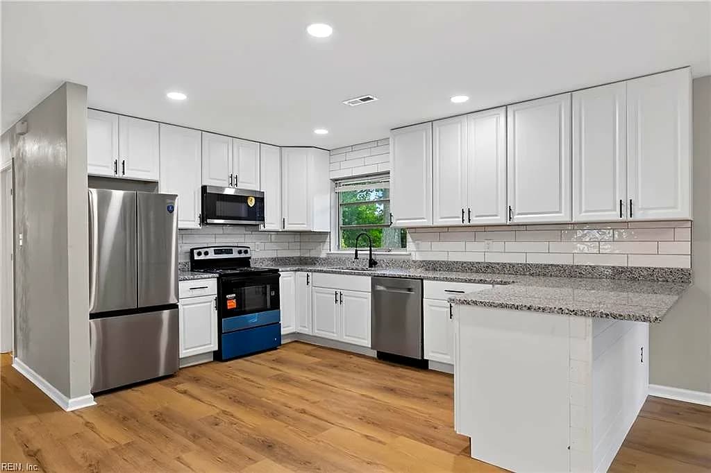 43 Azalea DR, HAMPTON VA 23669 thumb 11