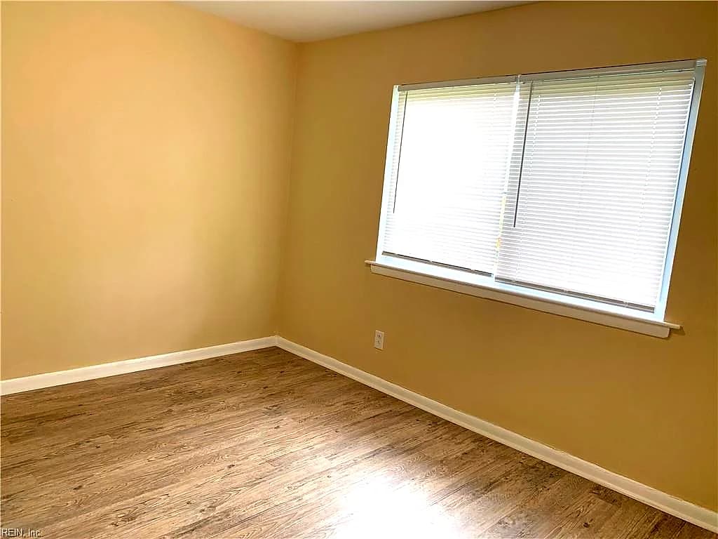 8 Pollux CIR E #4, PORTSMOUTH VA 23701 thumb 8