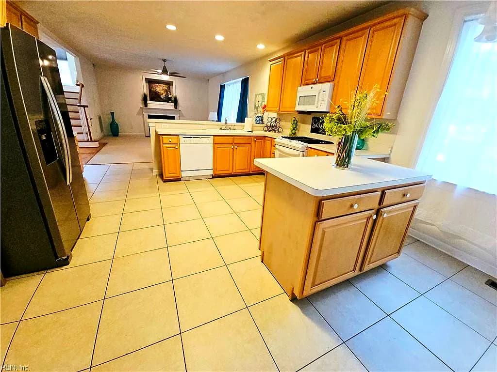 806 Falls Creek DR, CHESAPEAKE VA 23322 thumb 12