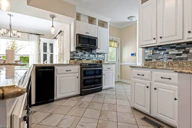 100 Crescent DR, FRANKLIN VA 23851 thumb 3