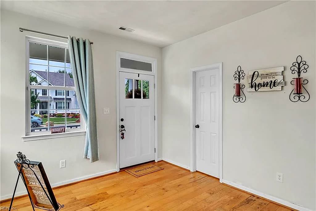 1221 Rosebud LN, CHESAPEAKE VA 23322 thumb 8