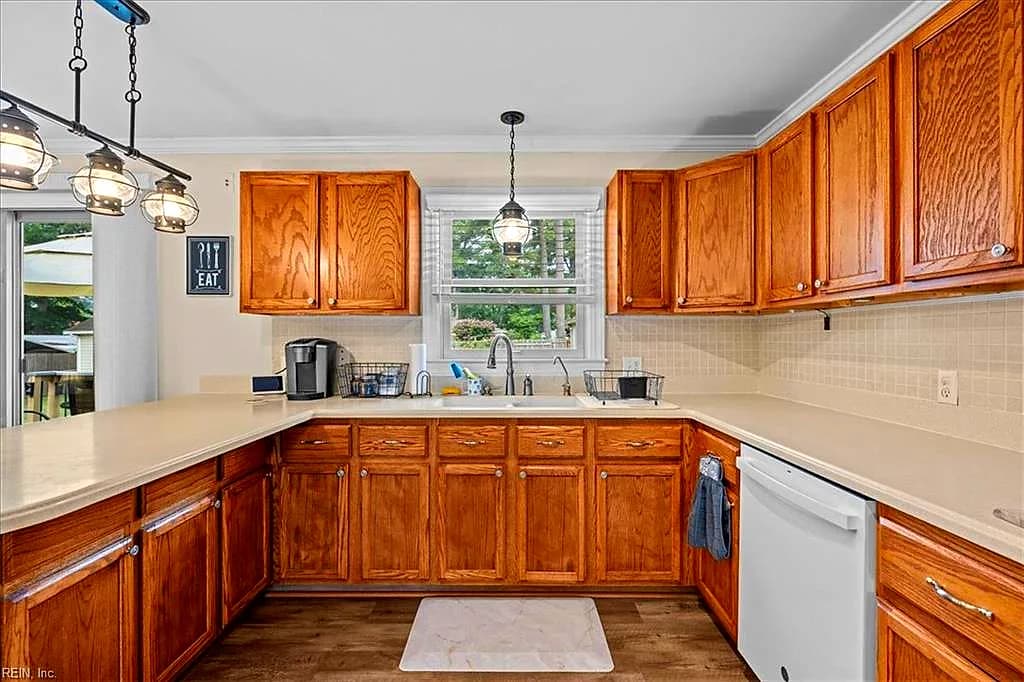 311 Sussex CT, SUFFOLK VA 23434 thumb 11