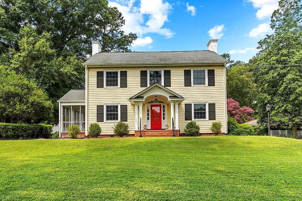 405 Meadow LN, FRANKLIN VA 23851 - Photo 4