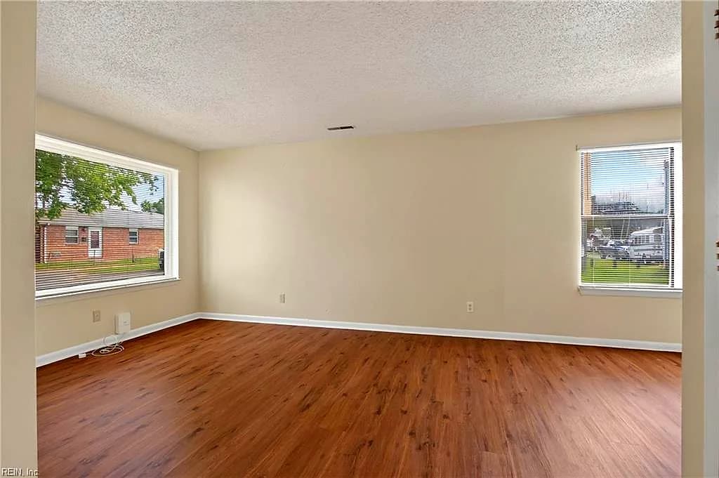 2344 Grandy AVE #B, NORFOLK VA 23509 thumb 9
