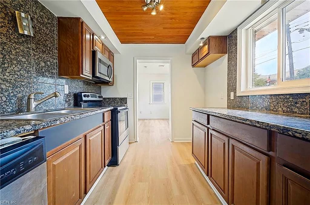 2512 Palmyra ST, NORFOLK VA 23513 thumb 10