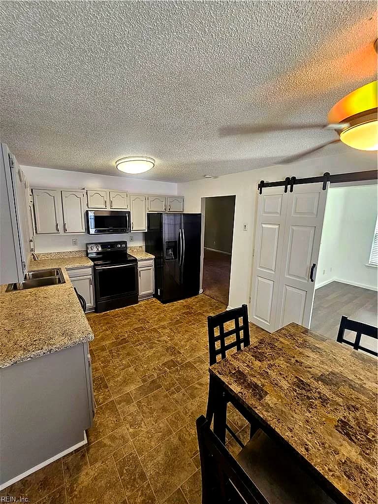311 TOWN POINTE WAY, NEWPORT NEWS VA 23601 thumb 6