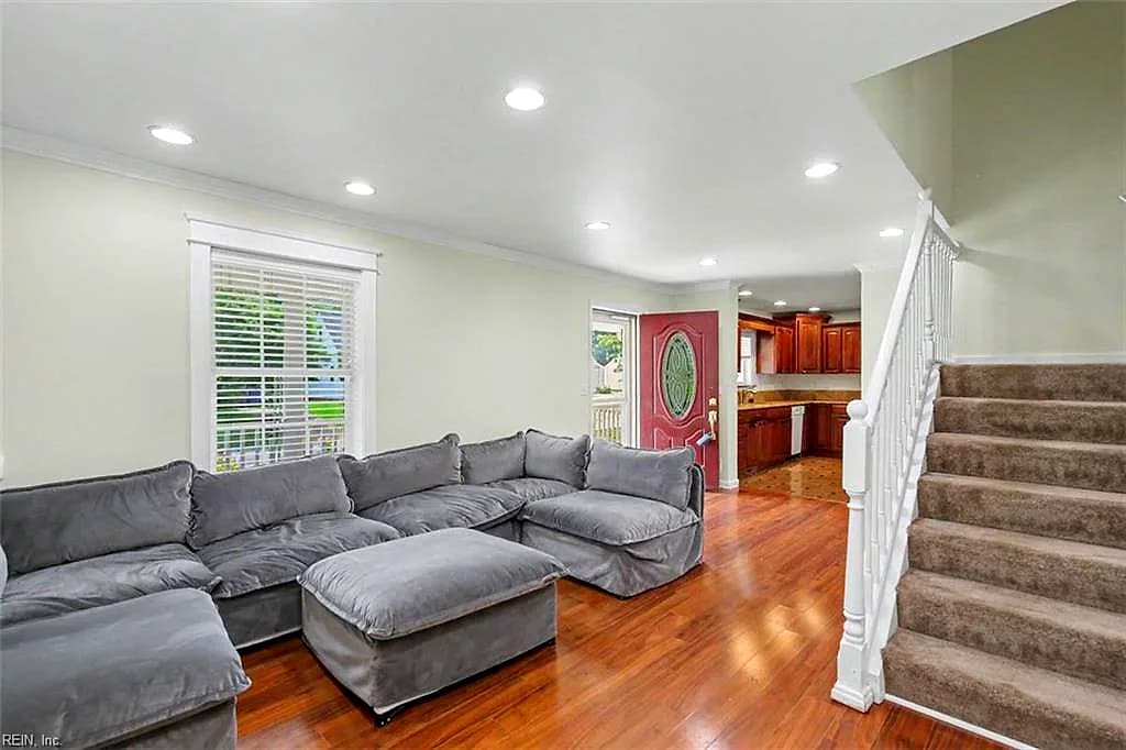 8059 W Glen RD, NORFOLK VA 23505 thumb 9