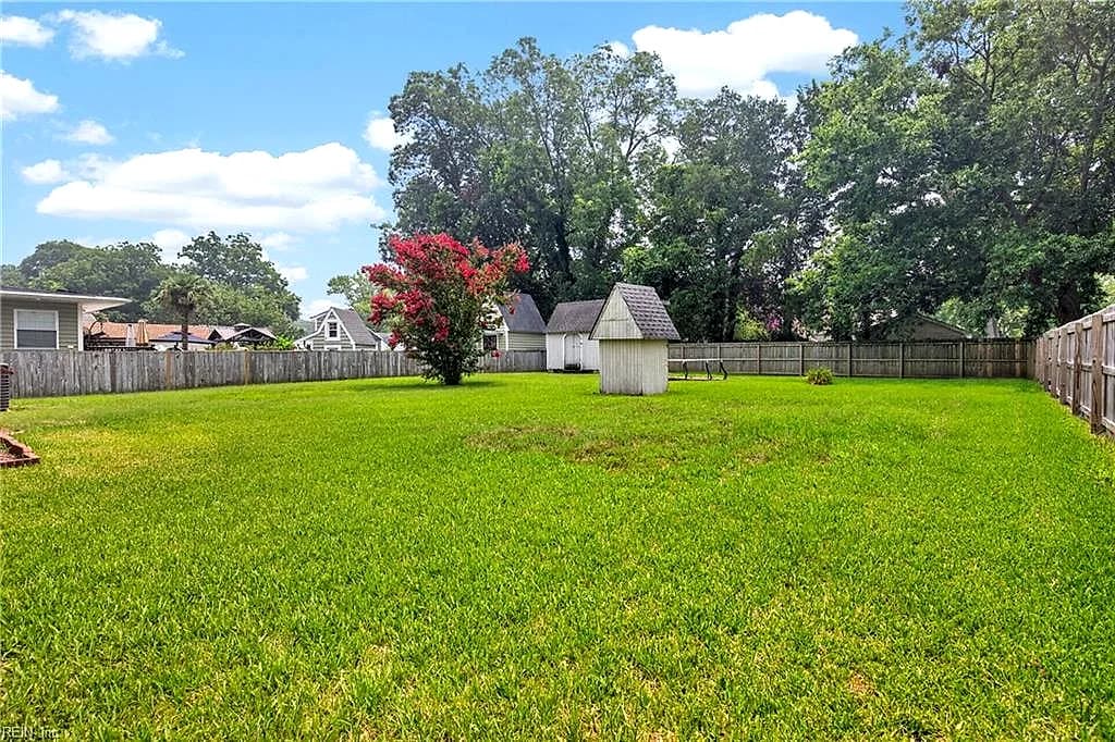 4 Cambridge PL, HAMPTON VA 23669 thumb 7