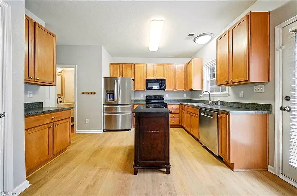 109 N Oceana BLVD, VIRGINIA BEACH VA 23454 thumb 11