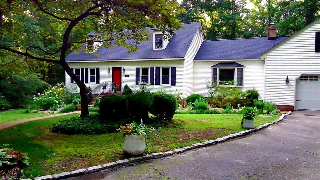 7615 Gloucester Village DR, GLOUCESTER VA 23061 - Photo 3