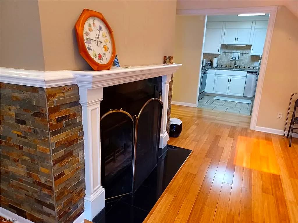569 Ayrshire WAY #F, NEWPORTNEWS VA 23602 - Photo 4